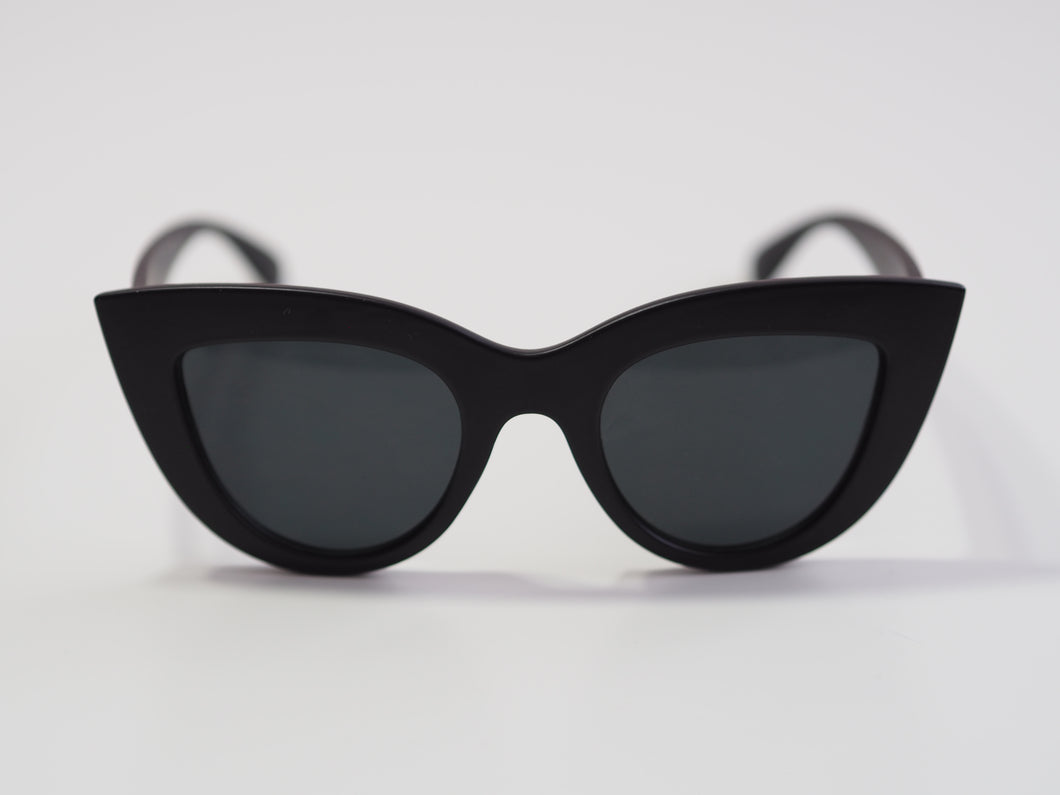 Cat Eye Sunglasses - Matte Black