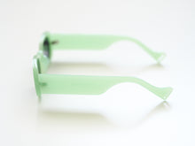 Load image into Gallery viewer, Retro Oval Sunglasses - Green